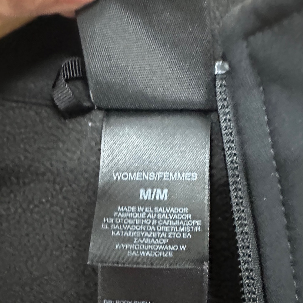 The North Face Women's Black Jacket - Picture 4 of 4